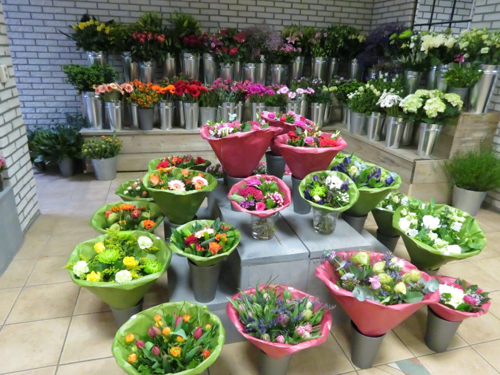 Bloemen bij Marijke bloem en cadeau
